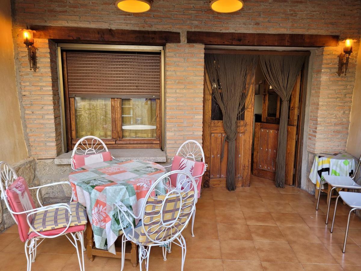 Casa Rural La Vid Cadalso de los Vidrios Luaran gambar