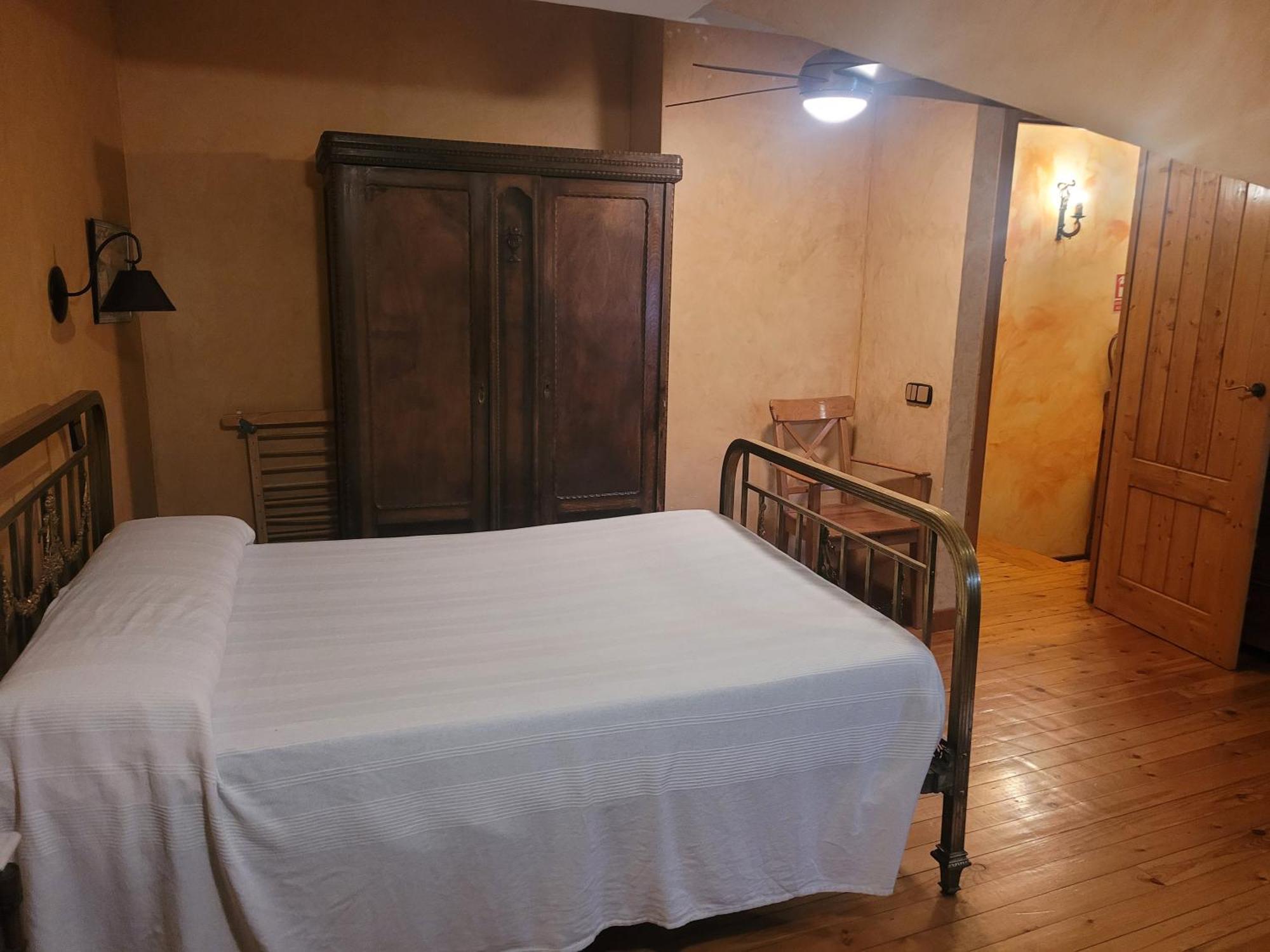 Casa Rural La Vid Cadalso de los Vidrios Luaran gambar